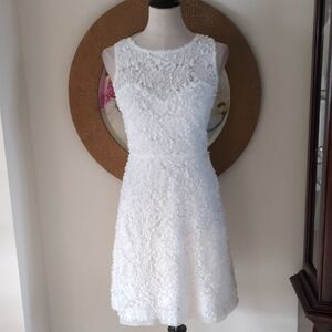 Taylor Eegant White Lace Dress (Refer To Measurements)